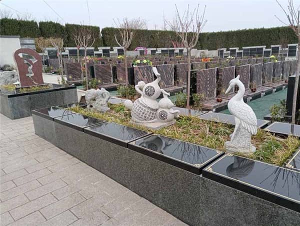 西安漢皇樹葬墓園的環(huán)境如何,如何為逝者營造一個安寧、美麗的永眠之所?