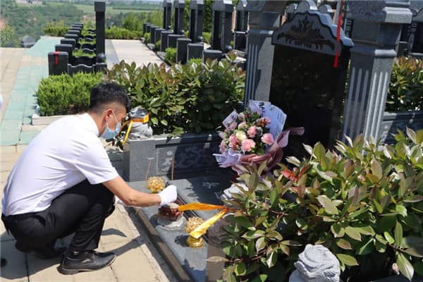 西安壽陽(yáng)山墓園的園區(qū)面積有多大？