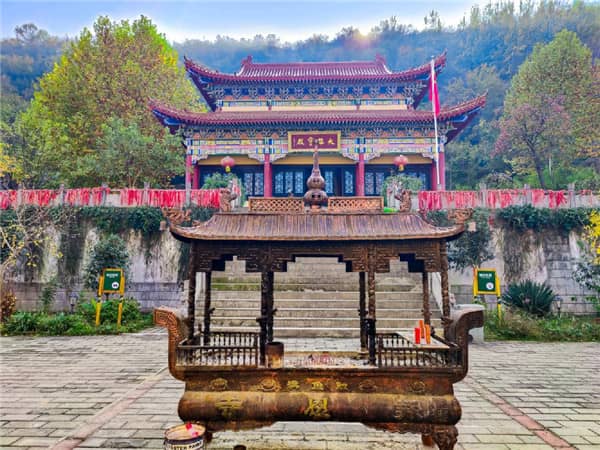 西安壽陽(yáng)山公墓路線怎么走