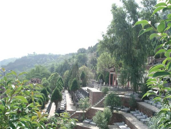 西安壽陽山公墓地址，看墓接送