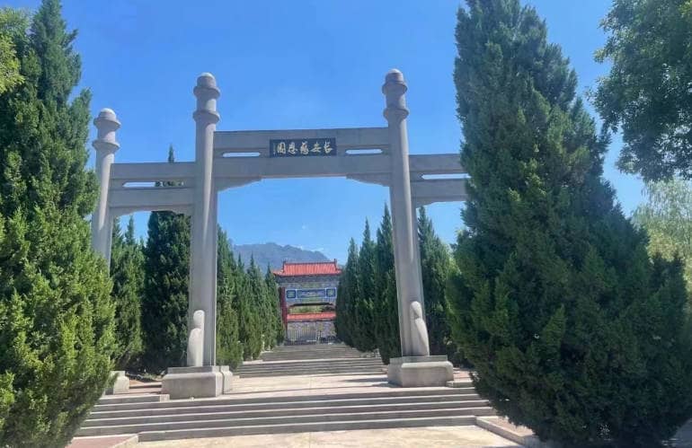 去西安長安縣慈恩園墓園，優美環境