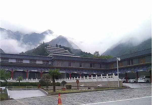 西安九龍山墓園碑型,和心愛的人永遠相伴
