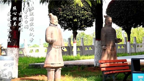 西安霸陵墓園新區(qū)報(bào)價(jià)因墓地類型、位置、面積