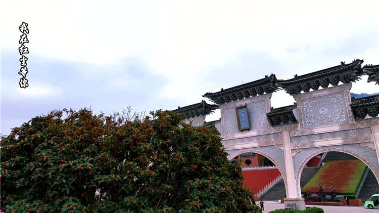 對于不熟悉西安交通的家屬,如何更便捷地前往西安霸陵墓園新區?