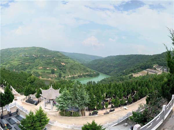 西安高橋墓園的交通方便嗎?